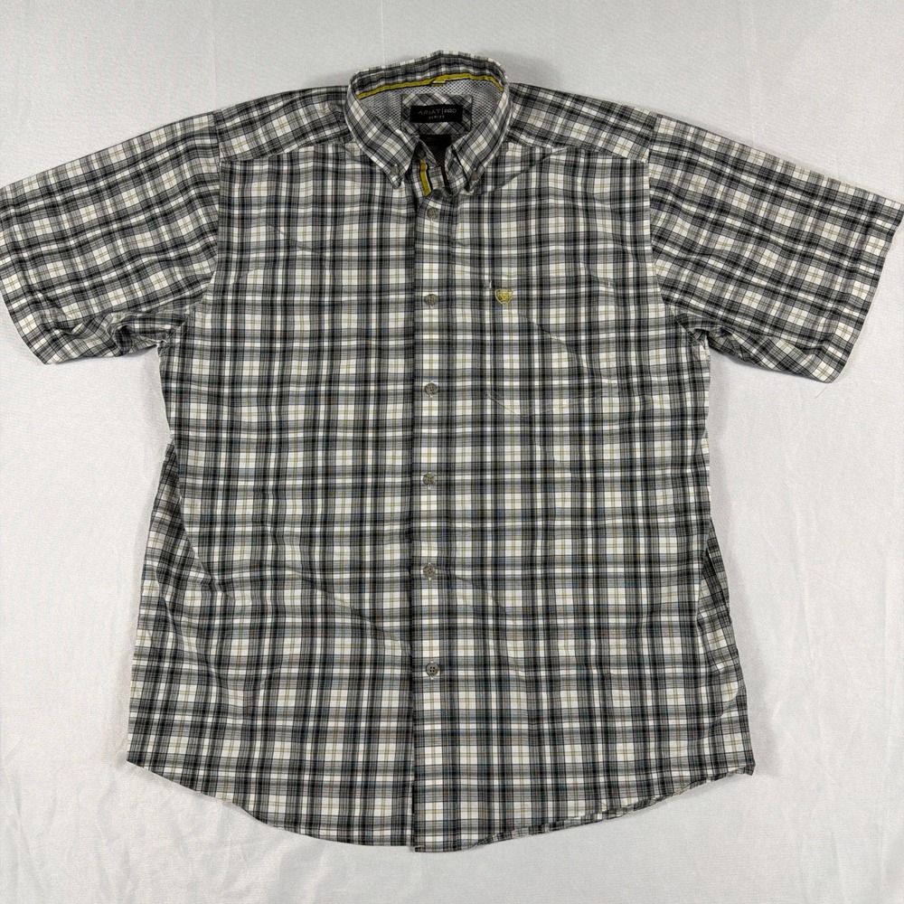 Ariat Pro Series Davin Classic Short‎ Sleeve Plaid Button Down Shirt Medium Grey